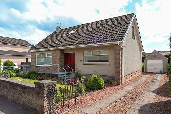 4 Bedroom Bungalow For Sale In Southfield Road, Blackwood, Lanark, South Lanarkshire, ML11