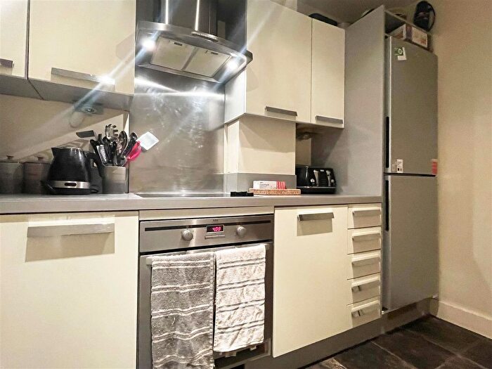 2 Bedroom Flat For Sale In Foundry Way, Rayne, Braintree, CM77