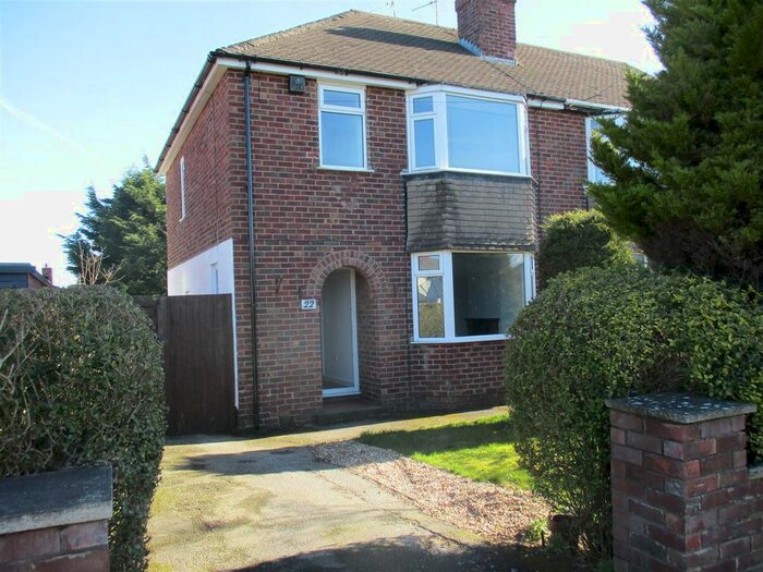 3 Bedroom Semi-Detached House To Rent In Ridgemere Road, Pensby, Wirral, CH61