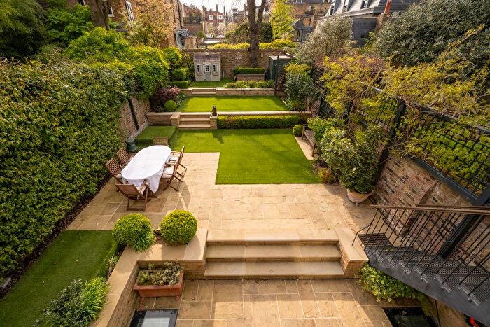 5 Bedroom Link Detached House For Sale In Addison Avenue, London, W11