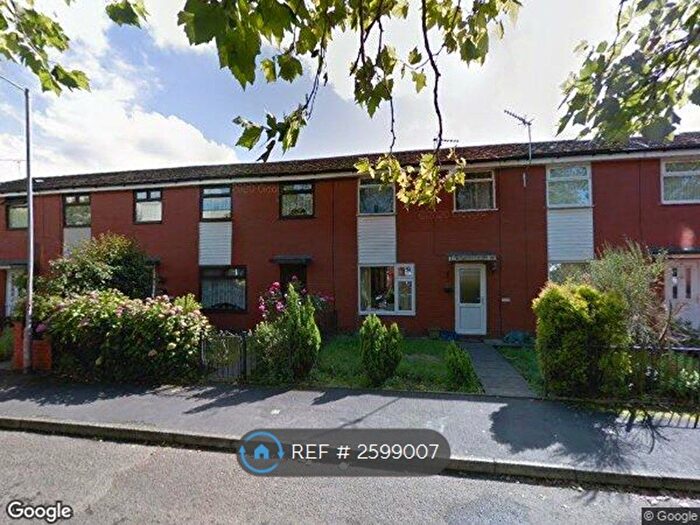 3 Bedroom Terraced House To Rent In Gillemere Grove, Shaw, Oldham, OL2