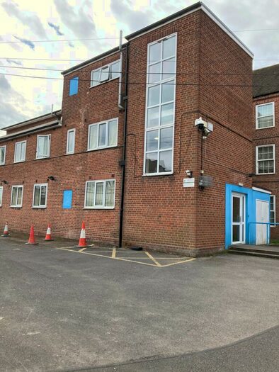 Flat To Rent In Bridge Road, Birmingham, B8