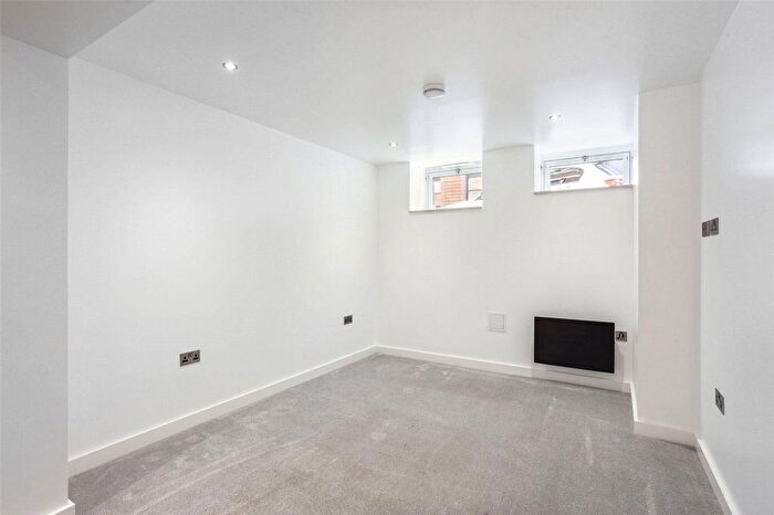 1 Bedroom Flat For Sale In Flat, Camden Street, Birmingham, West Midlands, B1
