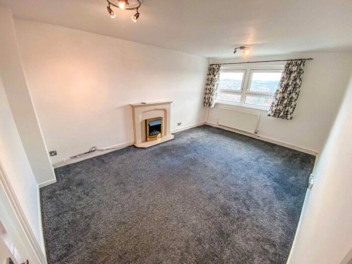 2 Bedroom Flat To Rent In Flat, Worcester House, Hill Street, Halesowen, B63