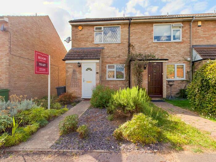 2 Bedroom End Of Terrace House To Rent In Arundel Gardens, Basingstoke, RG23