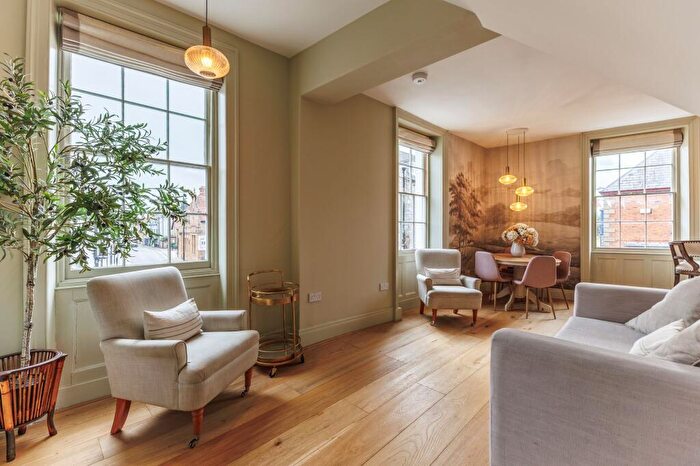 2 Bedroom Apartment For Sale In West Street, Bondgate House West Street, CV36