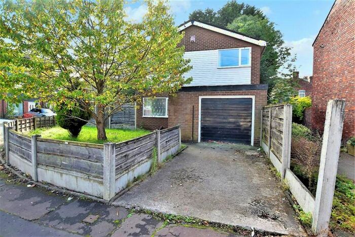 3 Bedroom Detached House To Rent In Norwood Avenue, Manchester, M20