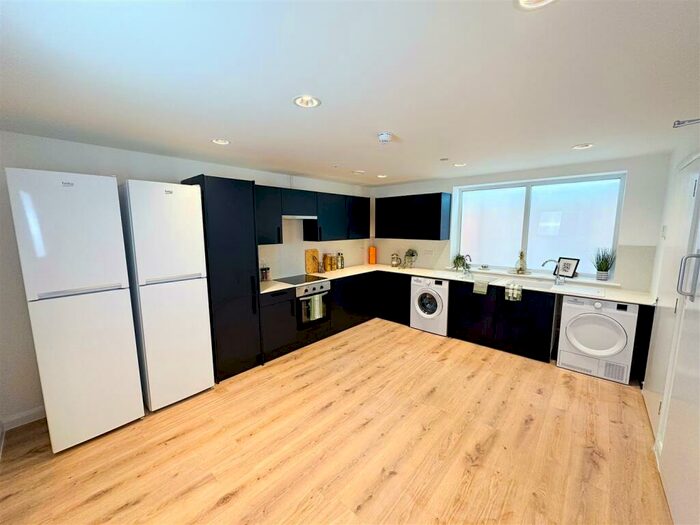 1 Bedroom Private Hall To Rent In Kettering Road, Northampton, NN1