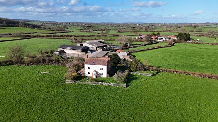 6 Bedroom Detached House For Sale In Ley Lane, Minsterworth, GL2