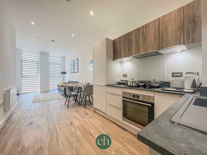 1 Bedroom Apartment To Rent In North Star House, Town Centre, Swindon, SN2