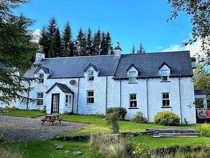 5 Bedroom Property For Sale In Wester Lix, Killin, FK21
