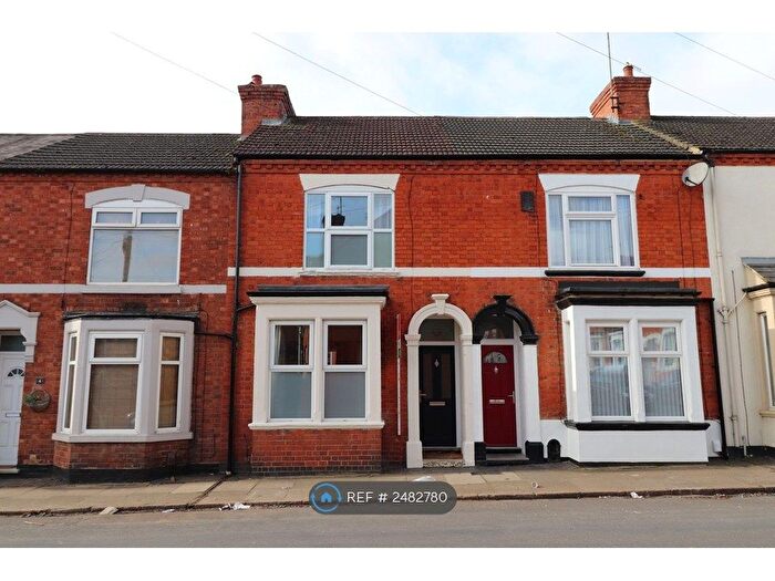 3 Bedroom Terraced House To Rent In Countess Road, Northampton, NN5