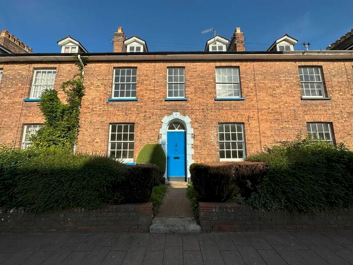 6 Bedroom Terraced House To Rent In St. Paul Street, Tiverton, EX16