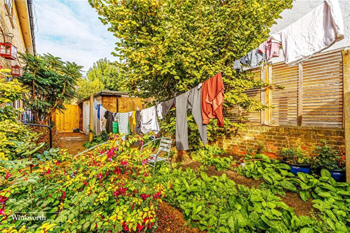 1 Bedroom Flat For Sale In Gordon Road, London, W4