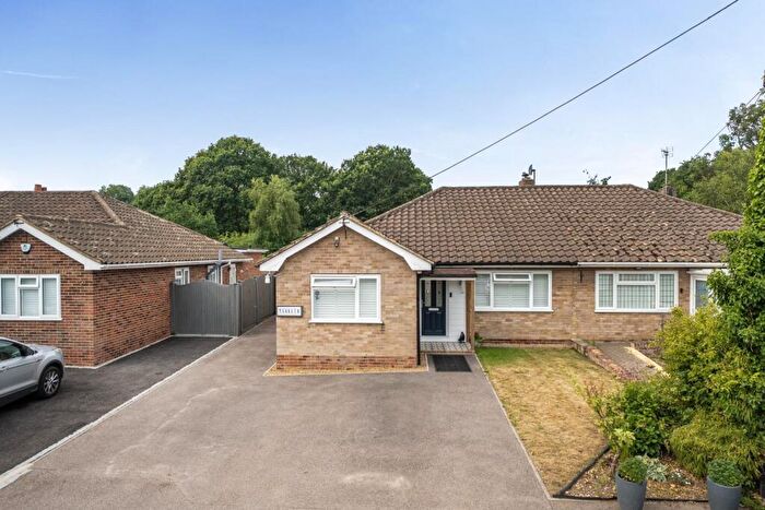 3 Bedroom Bungalow For Sale In Teston Road, Offham, West Malling, ME19