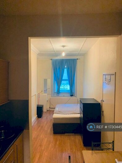 Studio To Rent In Kilburn High Road, London, NW6