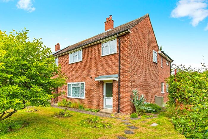 5 Bedroom Semi-Detached House For Sale In St. Neots Road, Eltisley, St. Neots, PE19