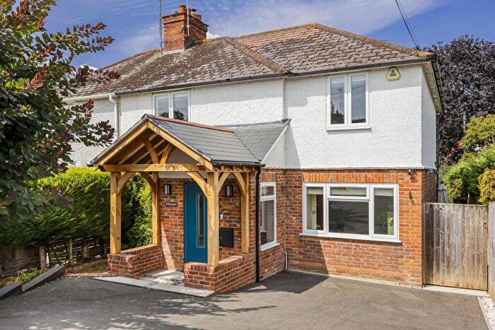 4 Bedroom Semi-Detached House For Sale In Elvendon Road, Goring On Thames, RG8