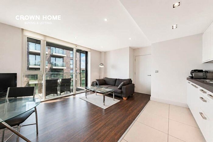 1 Bedroom Apartment To Rent In Times Square, Leman Street, E1