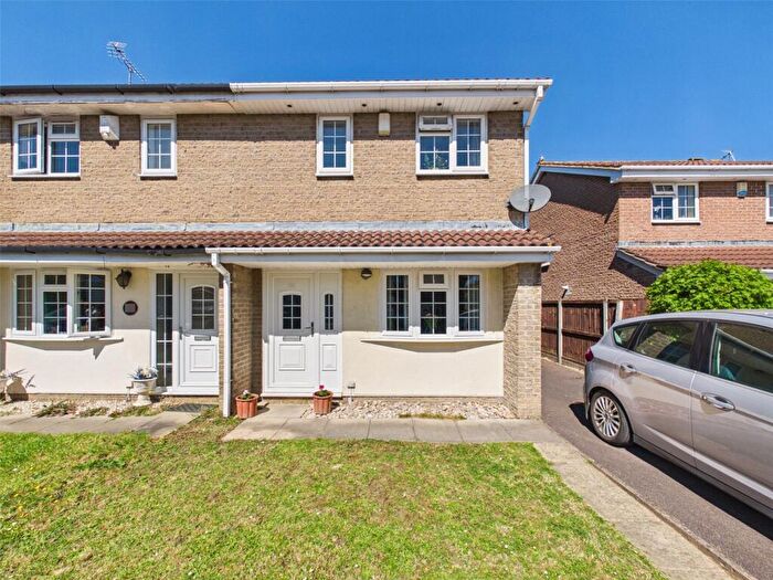 3 Bedroom Semi Detached House For Sale In Saturn Close, Abbeymead, Gloucester, Gloucestershire, GL4