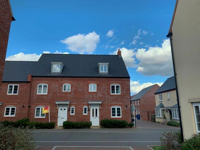 4 Bedroom End Of Terrace House To Rent In Wetherby Road, Bicester, OX26