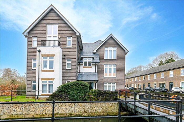 2 Bedroom Flat For Sale In Royal Quay, Harefield, Uxbridge, UB9