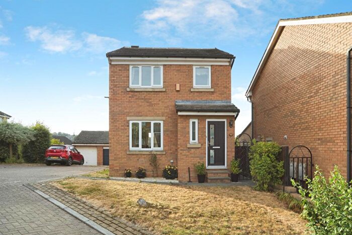 3 Bedroom Detached House For Sale In Roundhead Fold, Apperley Bridge, Bradford, BD10