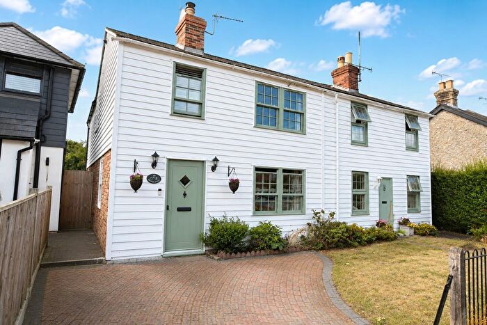 3 Bedroom Semi-Detached House For Sale In Church Street, Maidstone, ME17