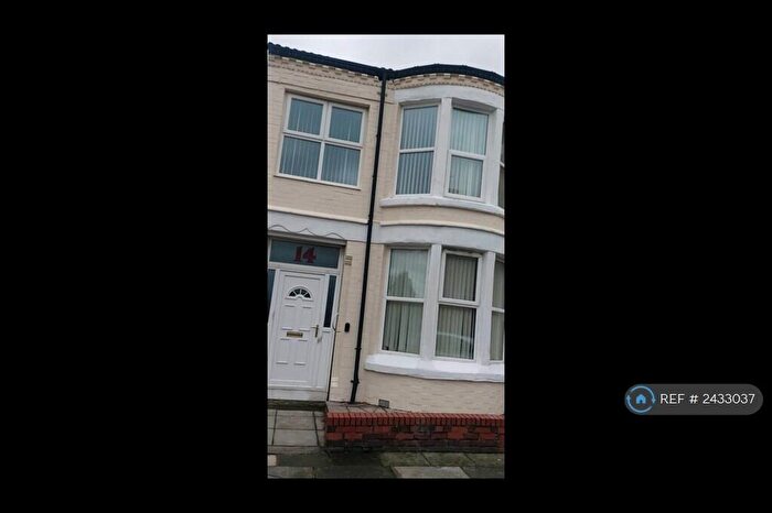 3 Bedroom Semi Detached House To Rent In Londonderry Road, Liverpool, L13