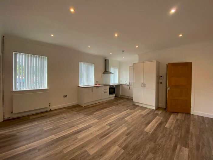 2 Bedroom Apartment To Rent In Walderslade Road, Chatham, ME5