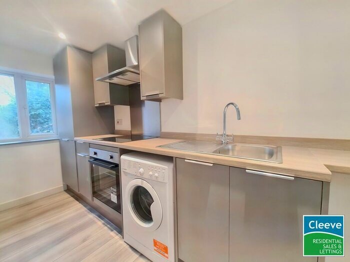 1 Bedroom Flat To Rent In Deacons Place, Bishops Cleeve, GL52