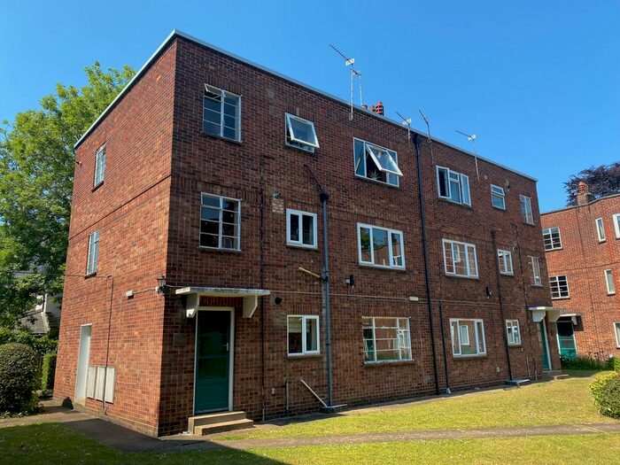 1 Bedroom Flat To Rent In Abbey Court, Bracondale, Norwich, NR1