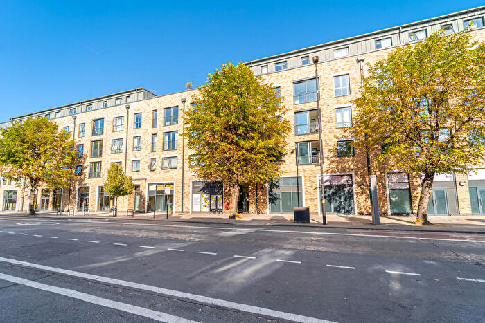 1 Bedroom Apartment For Sale In Seven Sisters Road, Finsbury Park, London, N7