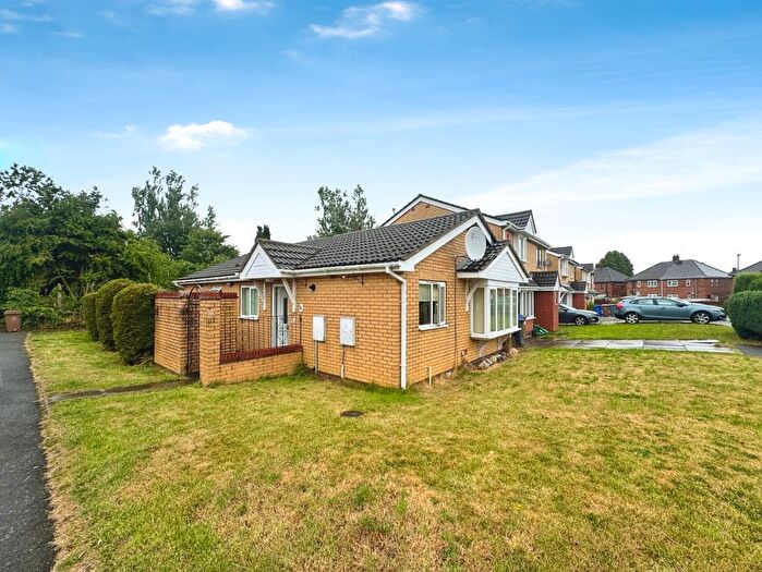 3 Bedroom Bungalow To Rent In Broughton Road, Stoke-On-Trent, ST2
