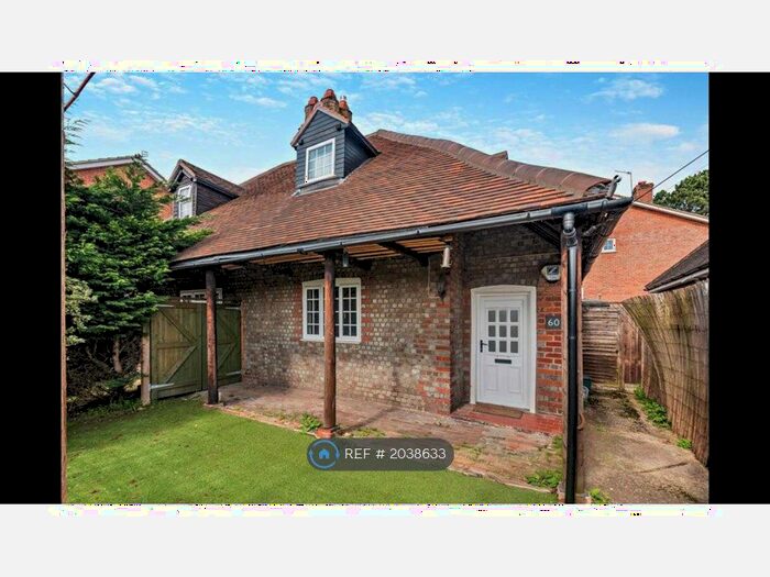 2 Bedroom Semi-Detached House To Rent In Bath Road, Calcot, Reading, RG31