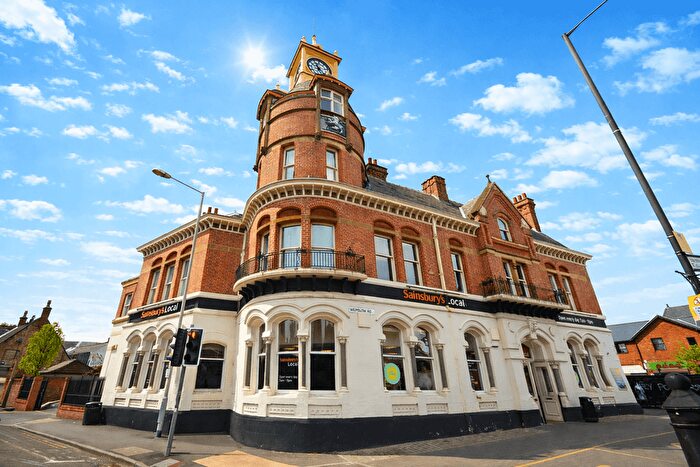 2 Bedroom Flat For Sale In White Lion, Wilmslow Road, Withington Village, Manchester., M20