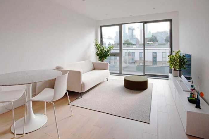 1 Bedroom Flat For Sale In Epstein Square, Tower Hamlets, London, E14