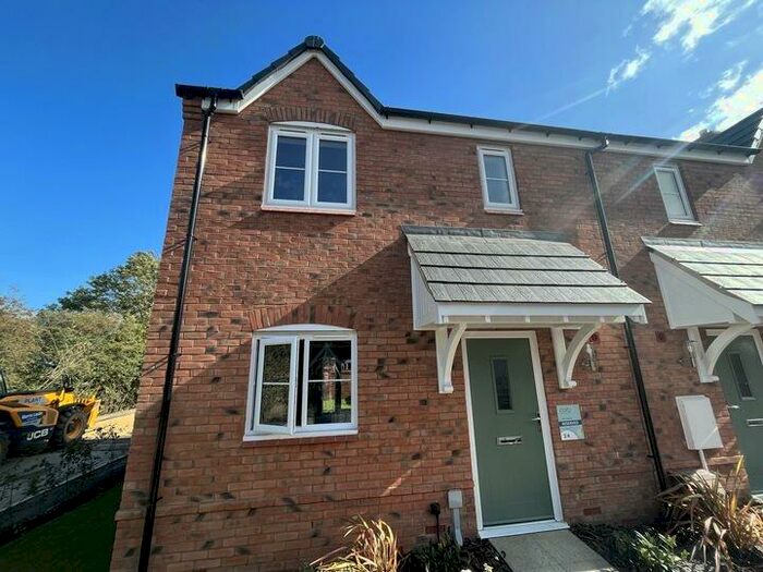 3 Bedroom House To Rent In Old Saw Mill, Great Bowden, LE16