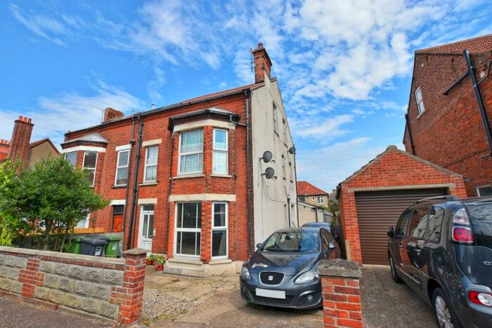 1 Bedroom Flat To Rent In Holway Road, Sheringham, NR26