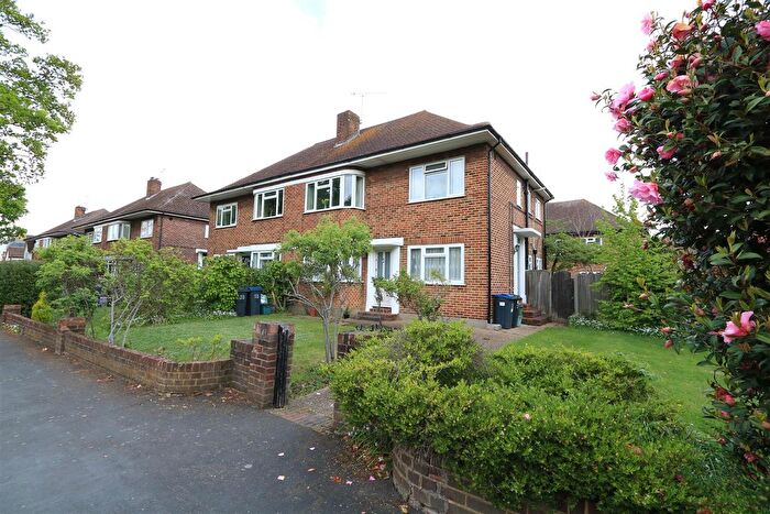 2 Bedroom Property To Rent In Coombe Lane, London, SW20