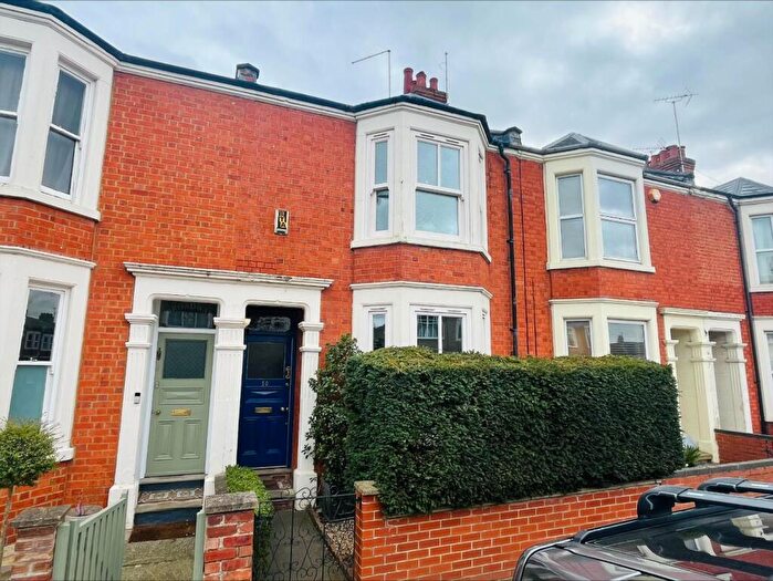 3 Bedroom Terraced House For Sale In Broadway, Abington, Northampton, NN1