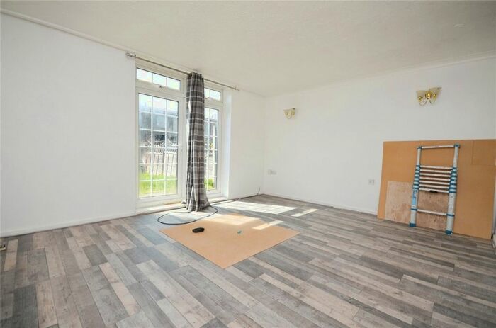 3 Bedroom Terraced House To Rent In Lucerne Way, Romford, Essex, RM3