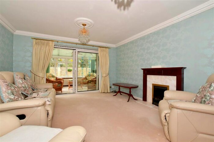 2 Bedroom Detached Bungalow For Sale In Millfield Road, West Kingsdown, Sevenoaks, Kent, TN15