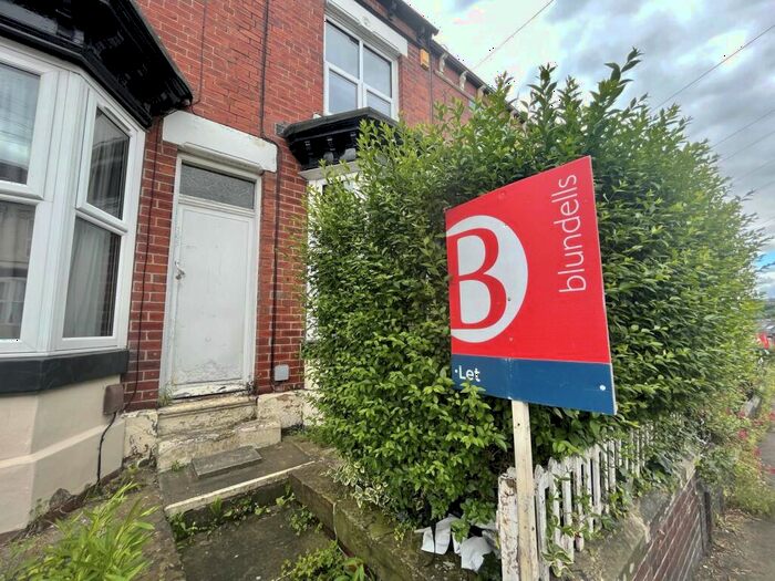 3 Bedroom House To Rent In South View Road, Sharrow, S7