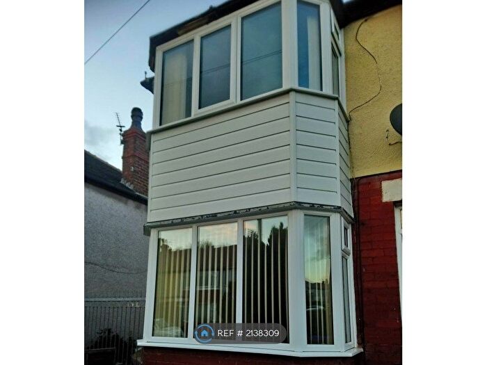 2 Bedroom End Of Terrace House To Rent In Highbank Avenue, Blackpool, FY4