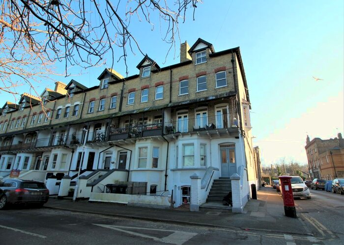 1 Bedroom Flat To Rent In Adrian Square, Westgate-On-Sea, CT8