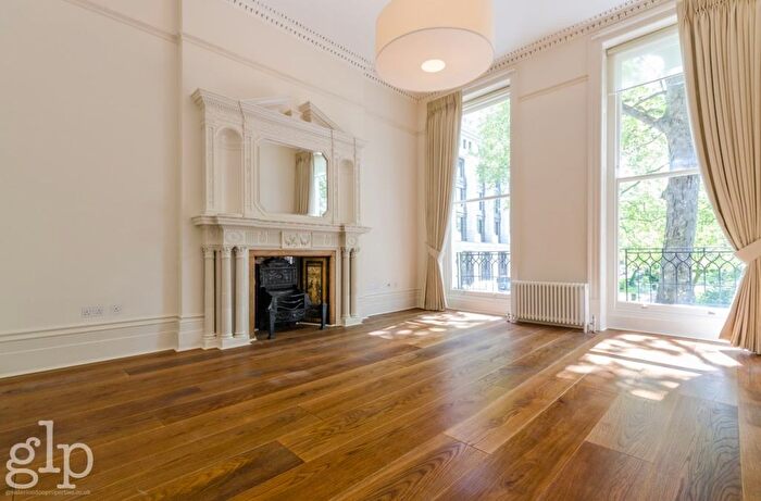 1 Bedroom Flat To Rent In Bloomsbury Square, London, WC1A