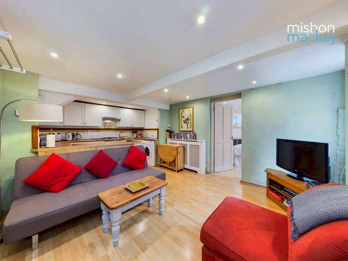 1 Bedroom Apartment To Rent In Ditchling Road, Brighton, BN1