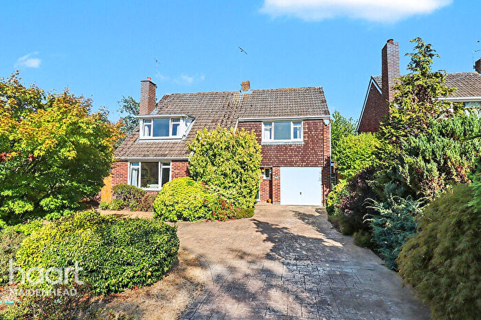 4 Bedroom Detached House For Sale In Sheephouse Road, Maidenhead, SL6