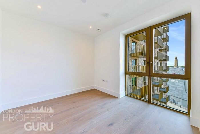 2 Bedroom Flat To Rent In Capital Interchange Way, London, TW8